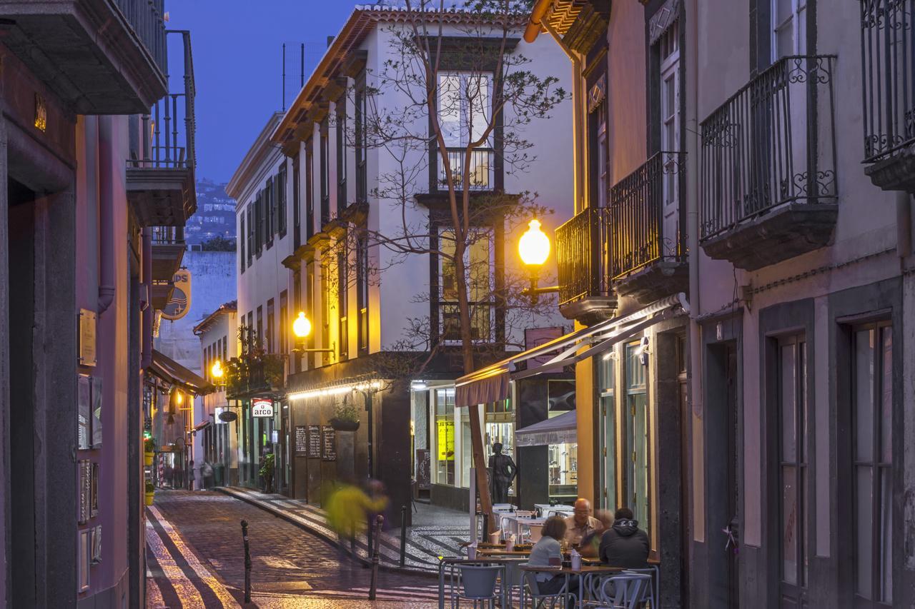 Downtown Funchal Apartments By An Island Apart Bagian luar foto