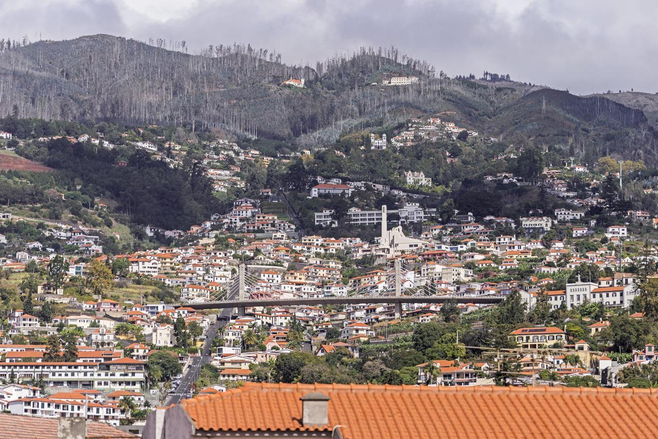 Downtown Funchal Apartments By An Island Apart Bagian luar foto